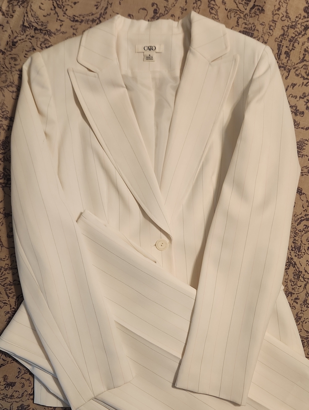 Classic White 2-piece suit tailored single-button blazer/wide-leg pants. Size 8